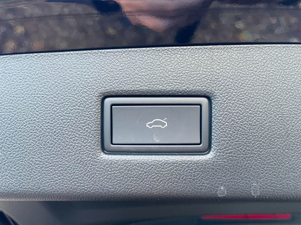 Used Ford Explorer 2024 for sale - 76641972: Photo 18