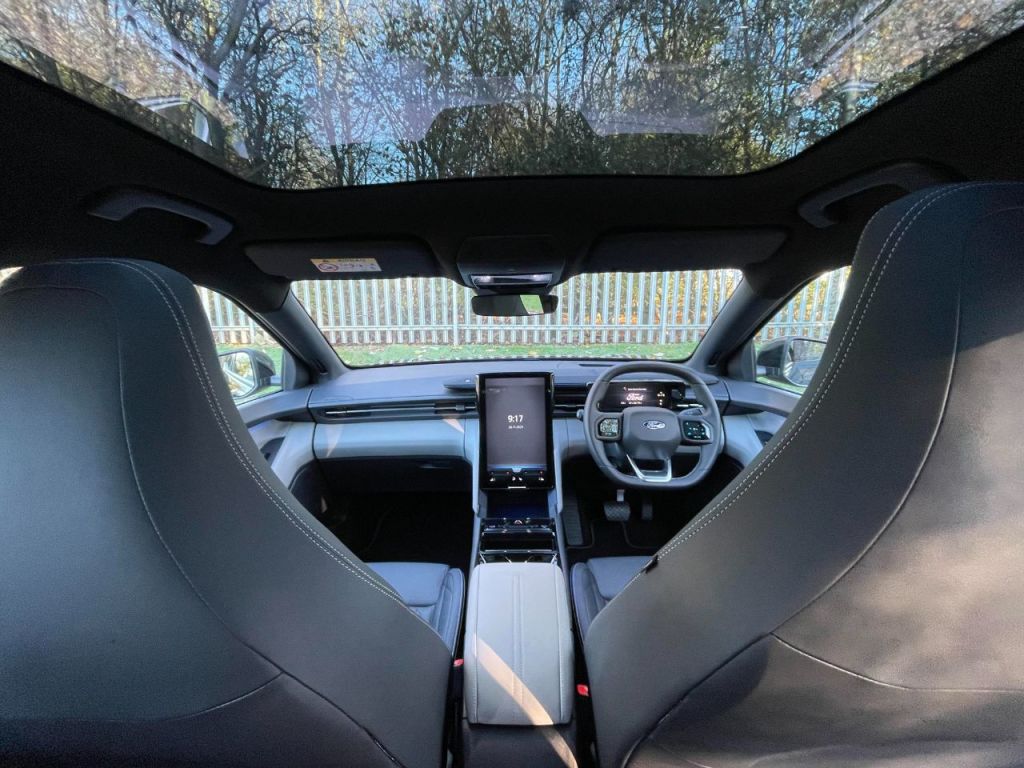 Used Ford Explorer 2024 for sale - 76641972: Photo 35