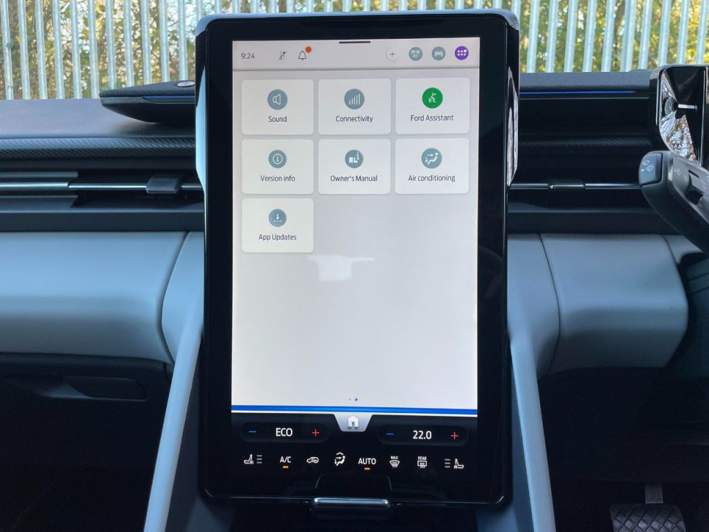 Used Ford Explorer 2024 for sale - 76641972: Photo 61