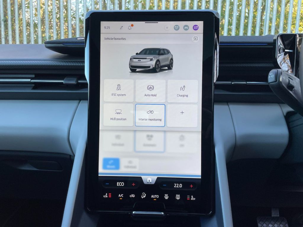 Used Ford Explorer 2024 for sale - 76641972: Photo 64