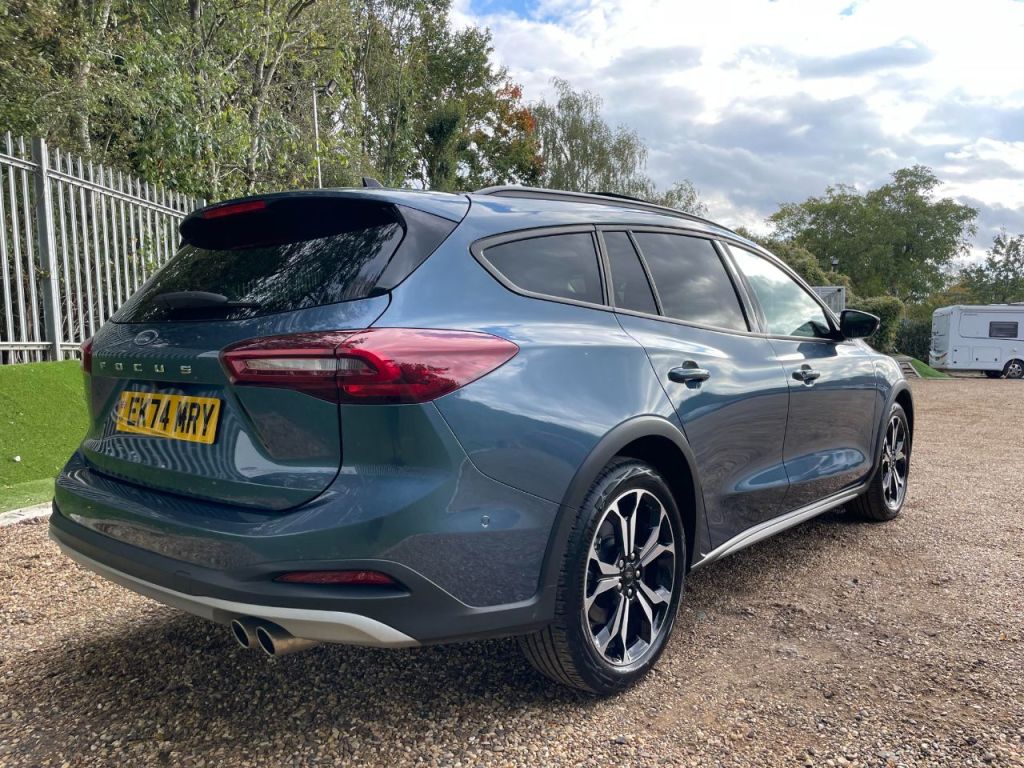 Used Ford Focus 2024 for sale - 76576808: Photo 5