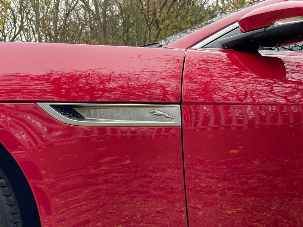 Used Jaguar F-Type 2021 for sale - 76576795: Photo 12