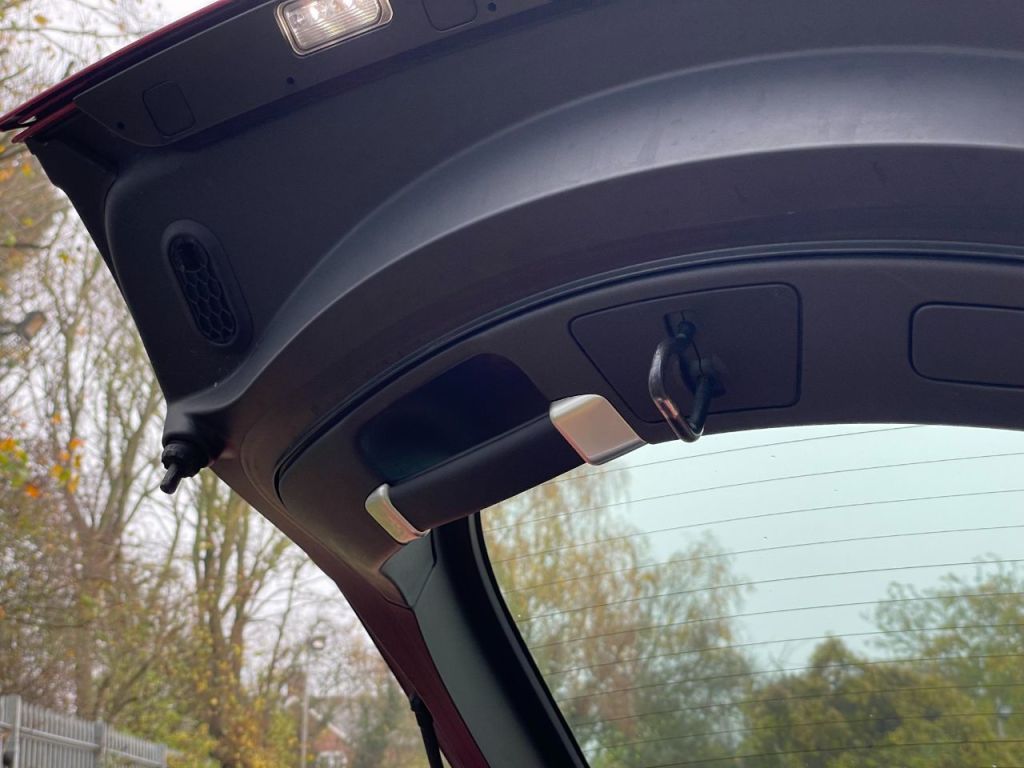 Used Jaguar F-Type 2021 for sale - 76576795: Photo 20