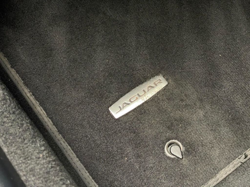 Used Jaguar F-Type 2021 for sale - 76576795: Photo 23