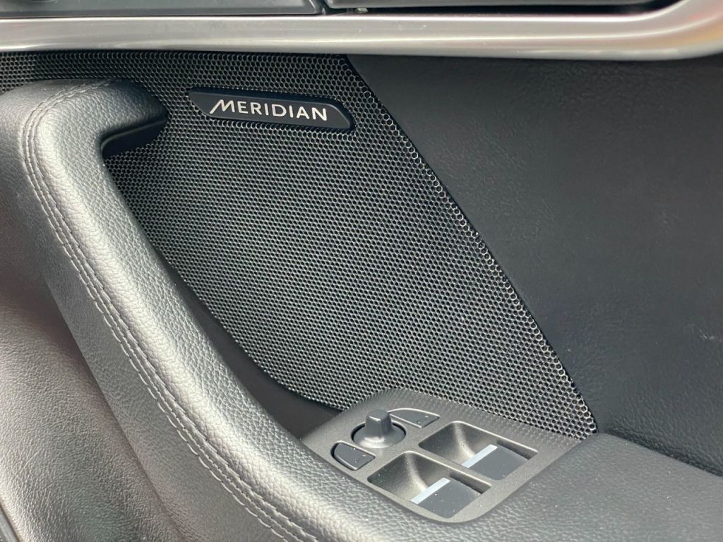 Used Jaguar F-Type 2021 for sale - 76576795: Photo 28