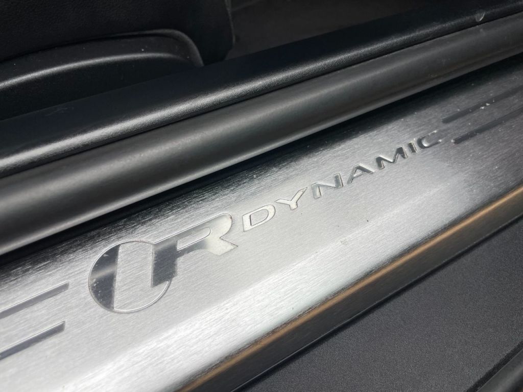 Used Jaguar F-Type 2021 for sale - 76576795: Photo 32