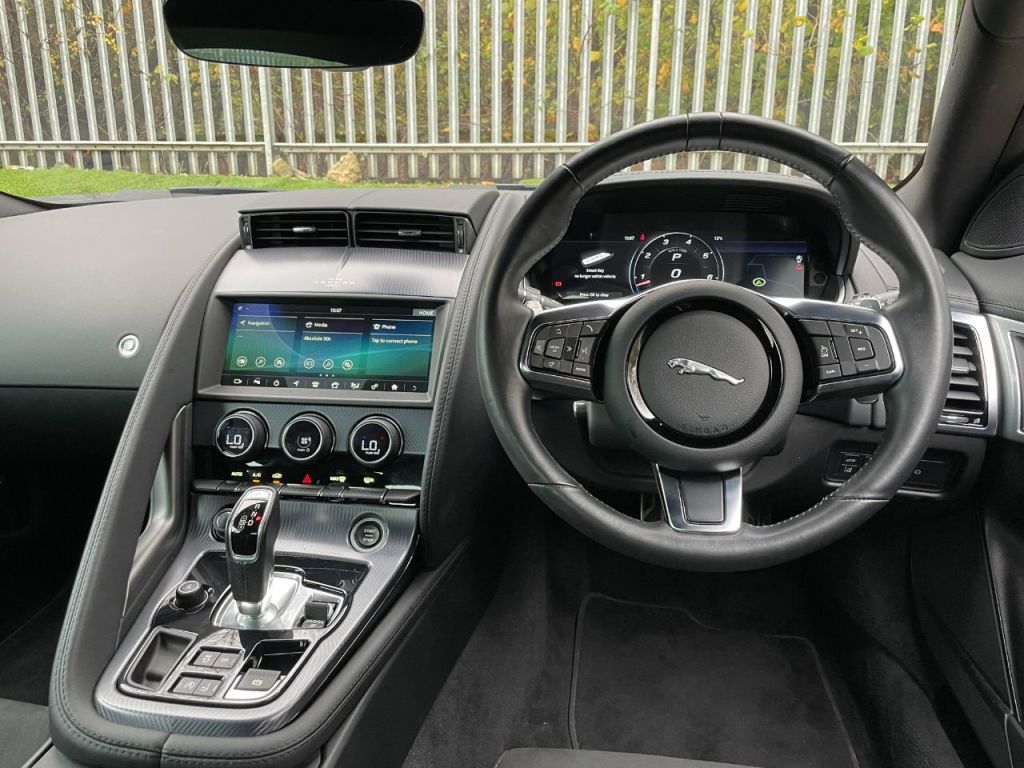 Used Jaguar F-Type 2021 for sale - 76576795: Photo 34