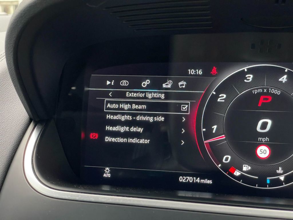 Used Jaguar F-Type 2021 for sale - 76576795: Photo 44