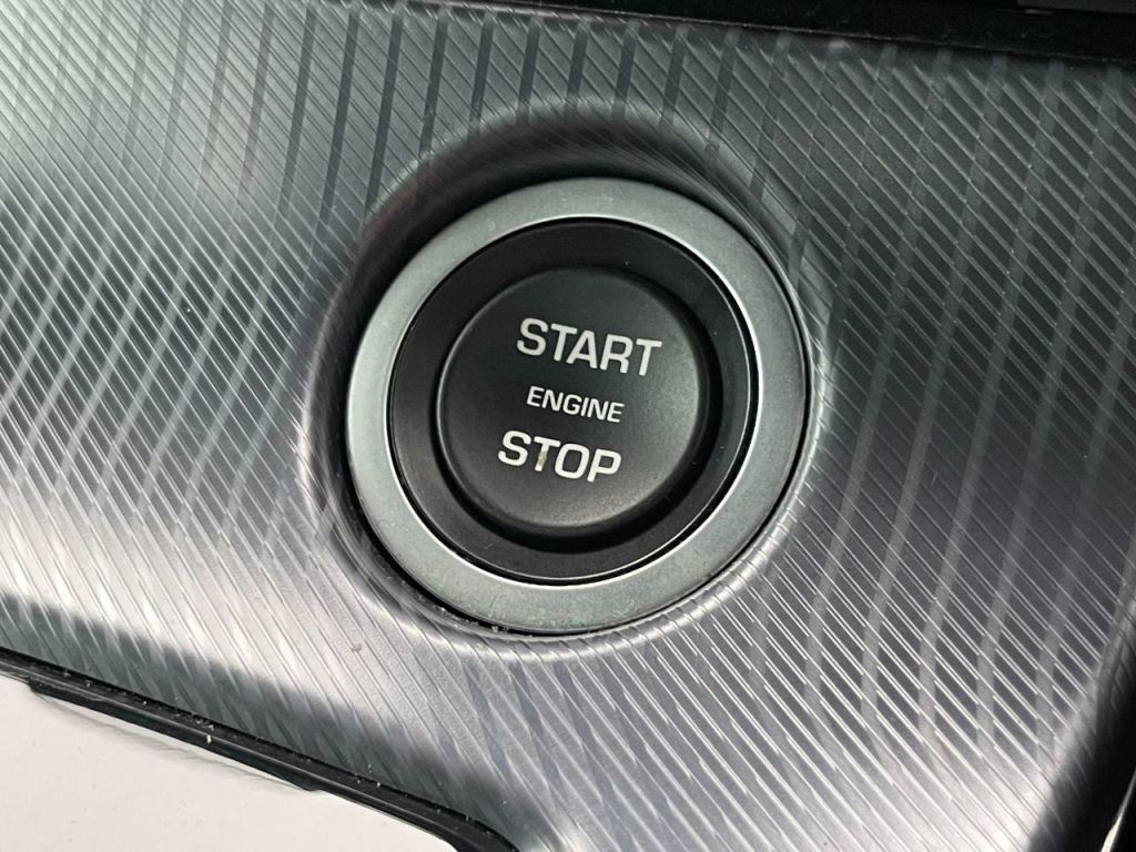 Used Jaguar F-Type 2021 for sale - 76576795: Photo 54