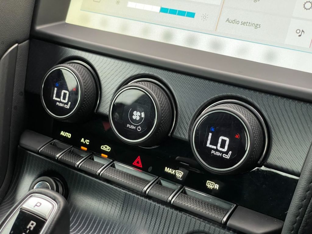 Used Jaguar F-Type 2021 for sale - 76576795: Photo 55