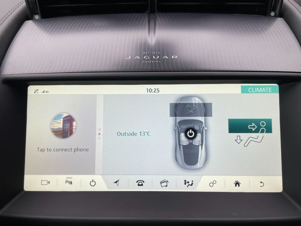 Used Jaguar F-Type 2021 for sale - 76576795: Photo 64