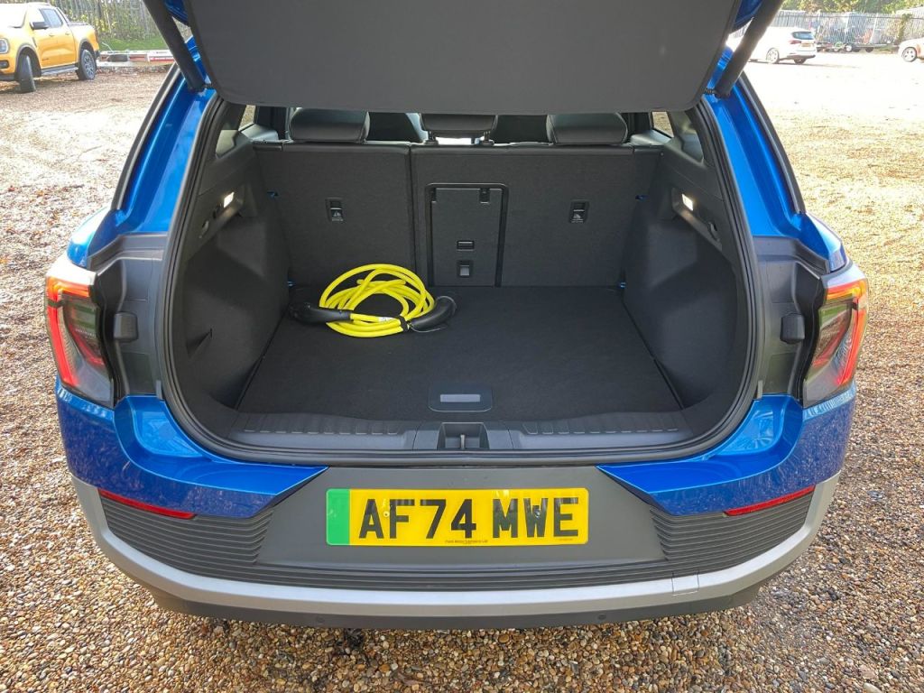 Used Ford Explorer 2024 for sale - 76918866: Photo 18