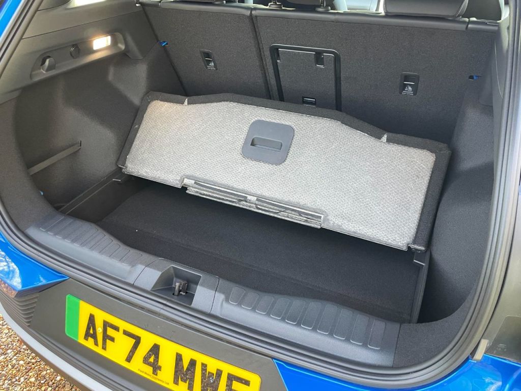 Used Ford Explorer 2024 for sale - 76918866: Photo 21