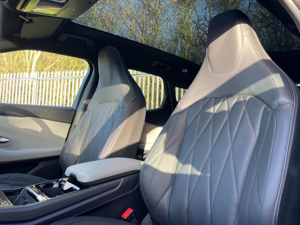 Used Ford Explorer 2024 for sale - 76918866: Photo 25