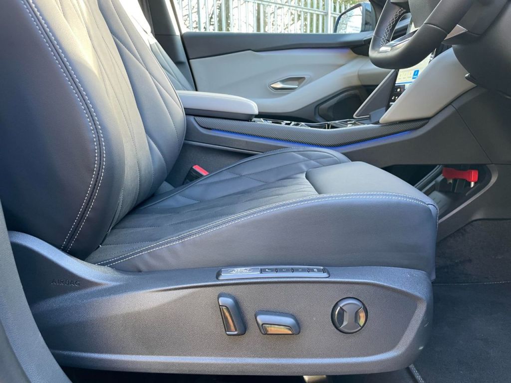 Used Ford Explorer 2024 for sale - 76918866: Photo 34