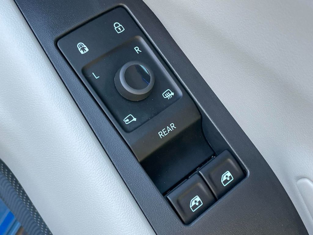 Used Ford Explorer 2024 for sale - 76918866: Photo 36