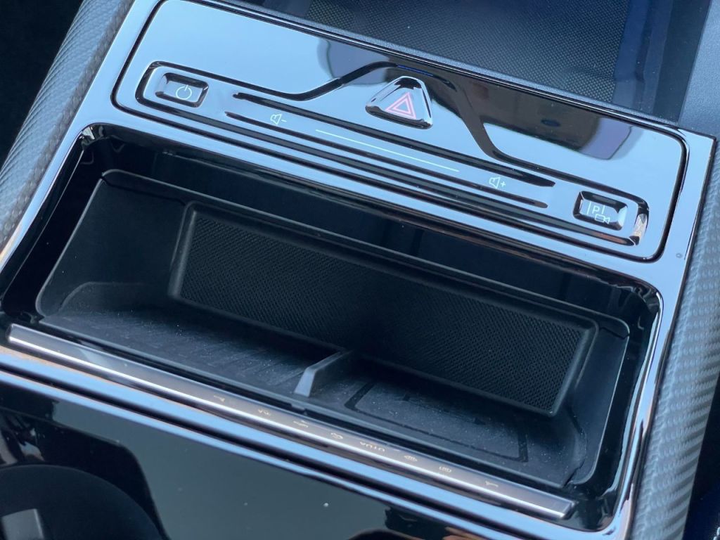 Used Ford Explorer 2024 for sale - 76918866: Photo 43