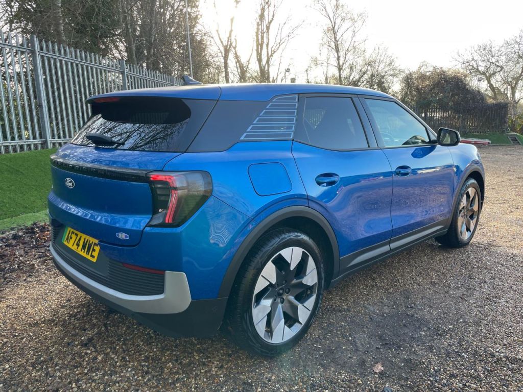 Used Ford Explorer 2024 for sale - 76918866: Photo 6