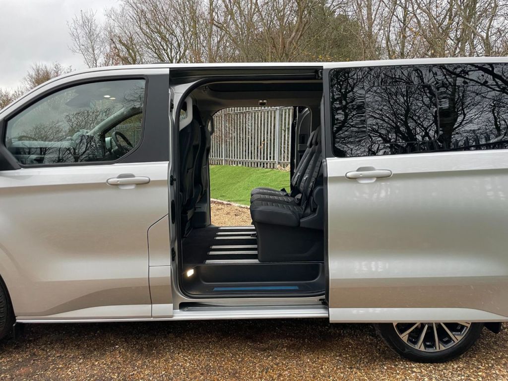 Used Ford Tourneo Custom 2024 for sale - 76891918: Photo 24