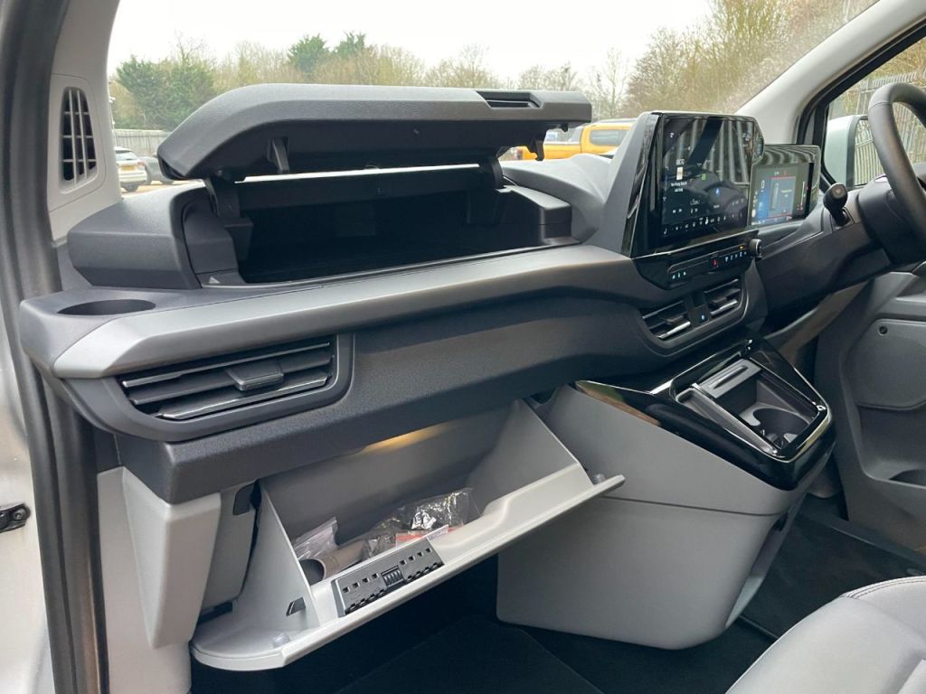 Used Ford Tourneo Custom 2024 for sale - 76891918: Photo 39