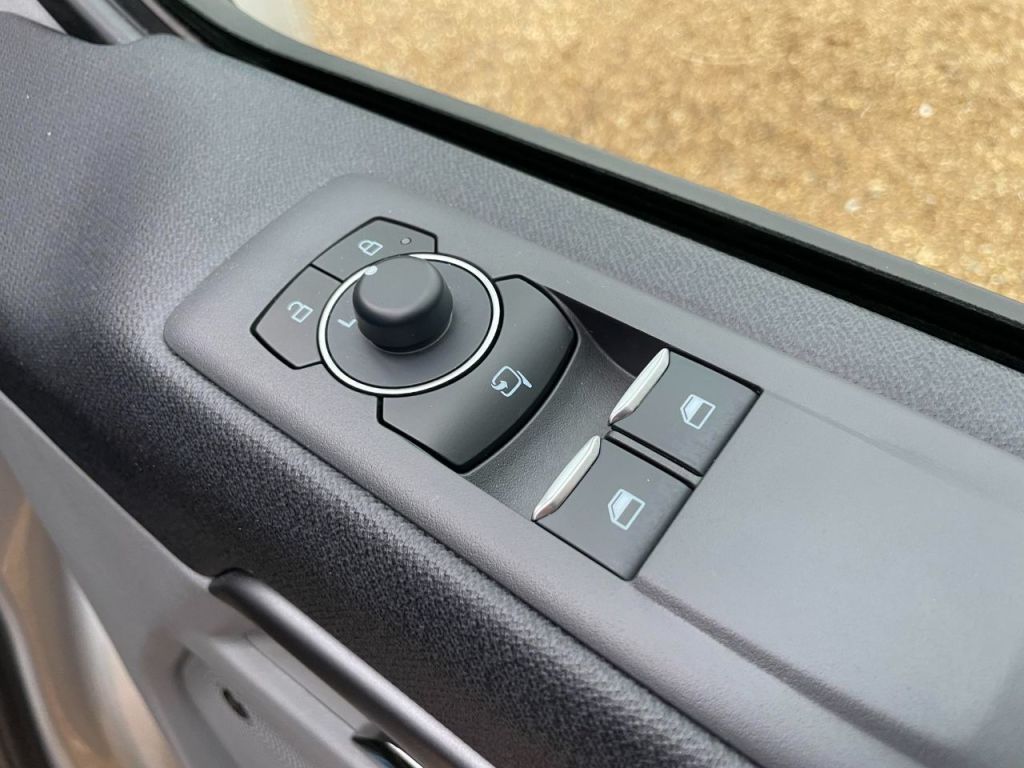 Used Ford Tourneo Custom 2024 for sale - 76891918: Photo 40