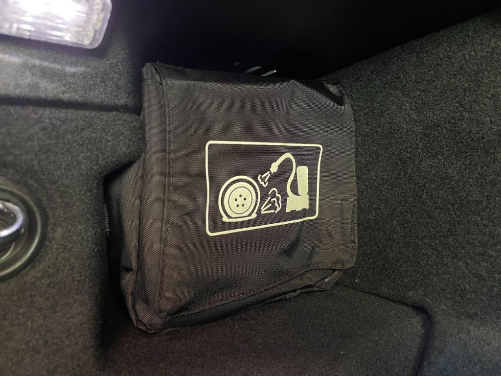 Used Jaguar F-Type 2017 for sale - 76576785: Photo 22