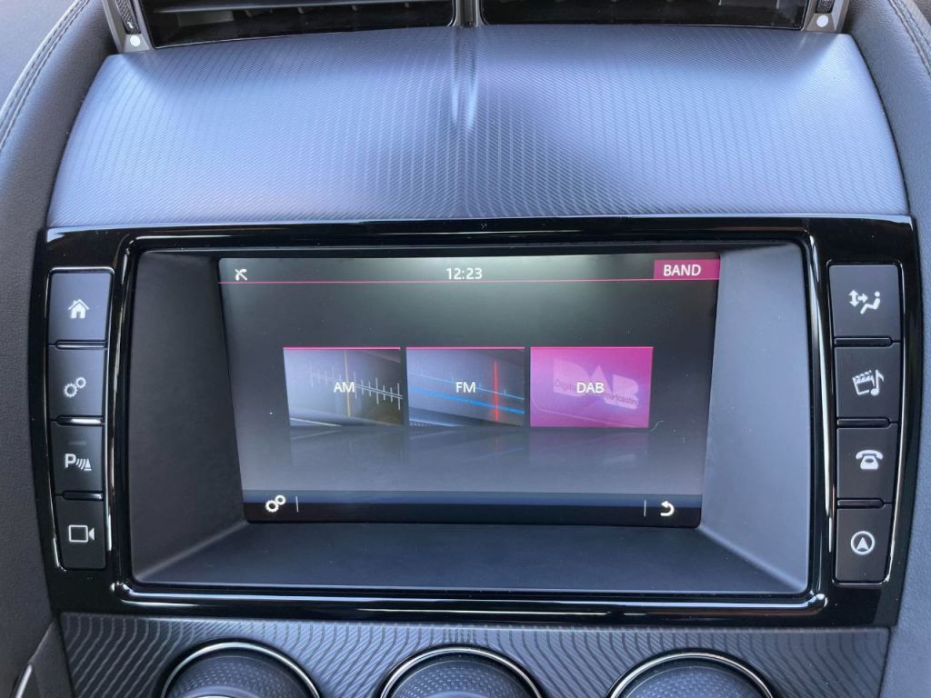 Used Jaguar F-Type 2017 for sale - 76576785: Photo 39