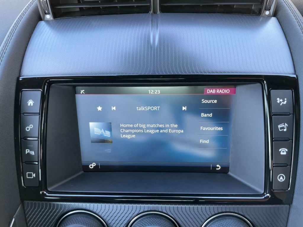 Used Jaguar F-Type 2017 for sale - 76576785: Photo 41