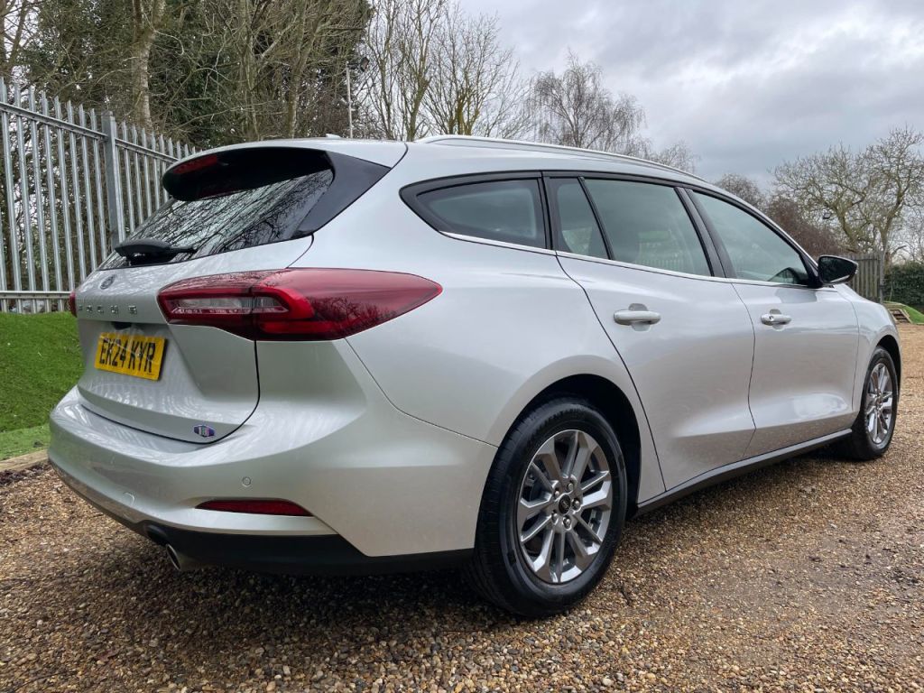 Used Ford Focus 2024 for sale - 76961735: Photo 5