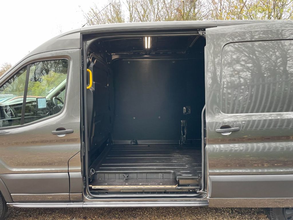 Used Ford Transit 2023 for sale - 76590648: Photo 30