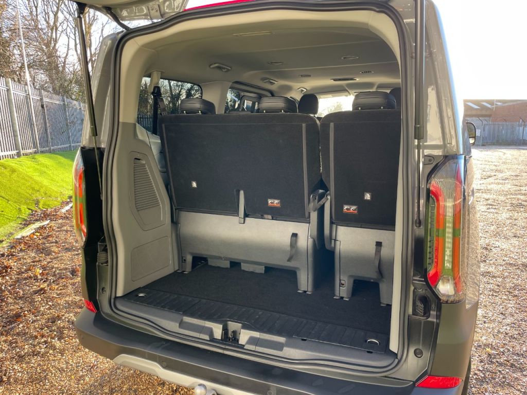 Used Ford Tourneo Custom 2024 for sale - 76895941: Photo 13