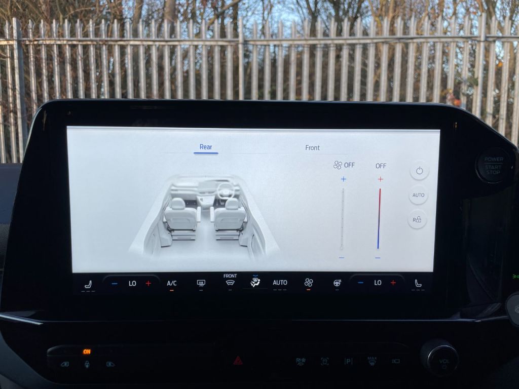 Used Ford Tourneo Custom 2024 for sale - 76895941: Photo 64