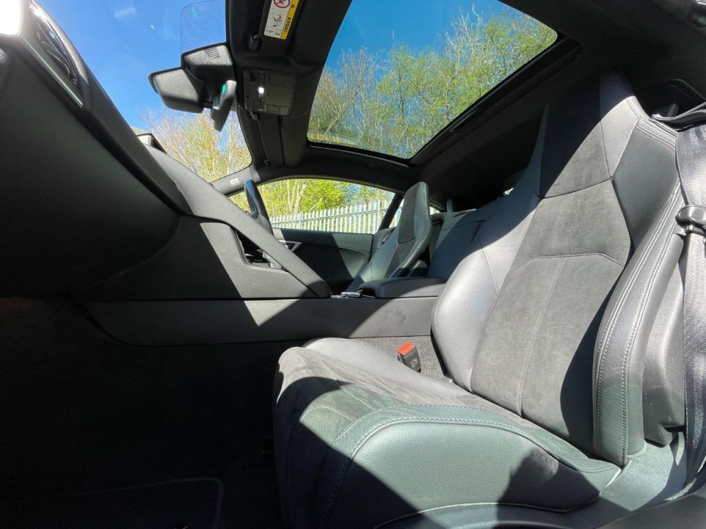 Used Jaguar F-Type 2017 for sale - 77211657: Photo 25