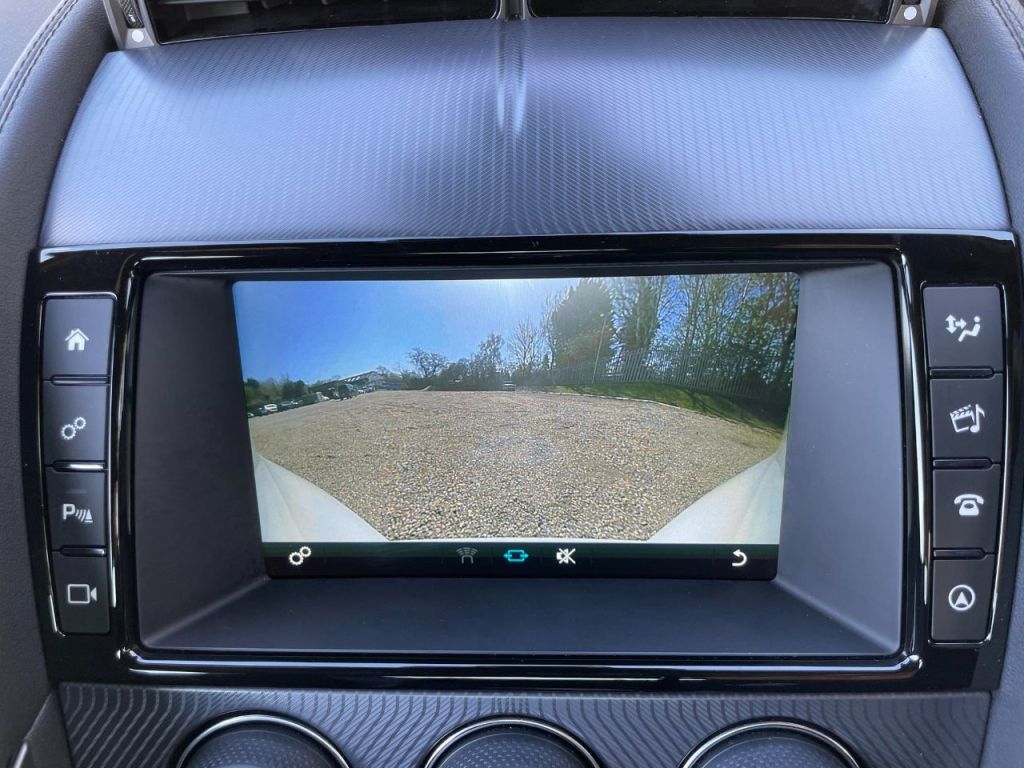 Used Jaguar F-Type 2017 for sale - 77211657: Photo 44