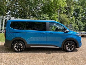Used Ford Tourneo Custom 2024 for sale - 78569237: Photo
