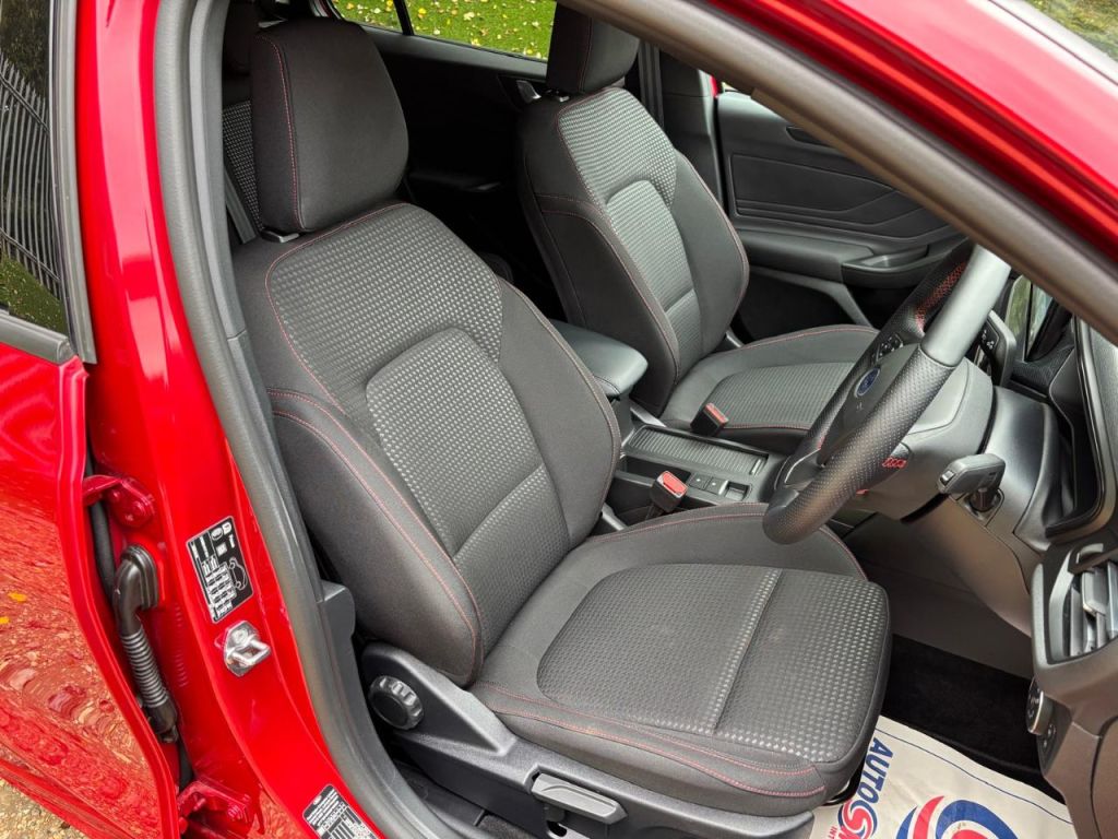 Used Ford Focus 2024 for sale - 76576762: Photo 13