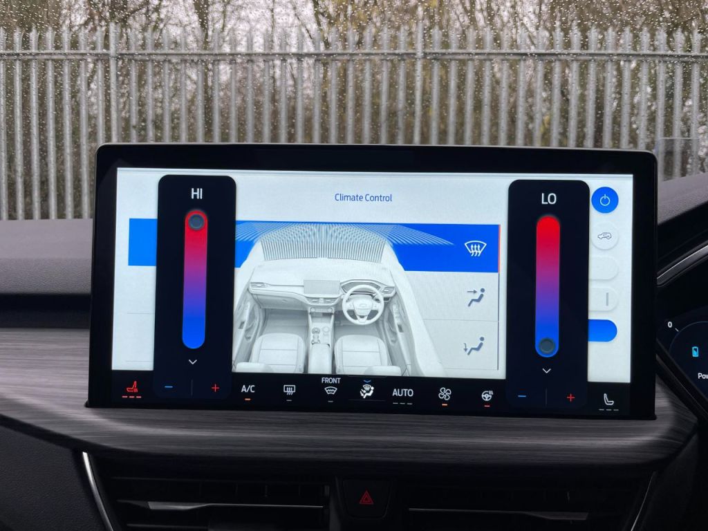 Used Ford Kuga 2024 for sale - 77301531: Photo 66