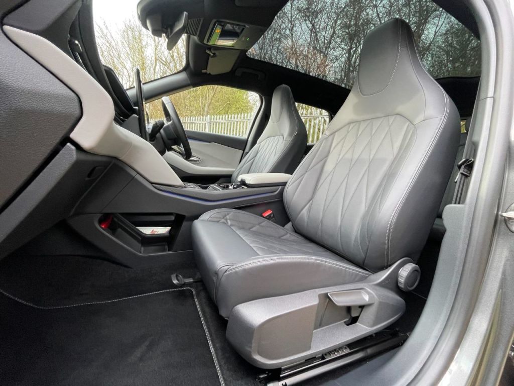 Used Ford Explorer 2025 for sale - 77878744: Photo 16