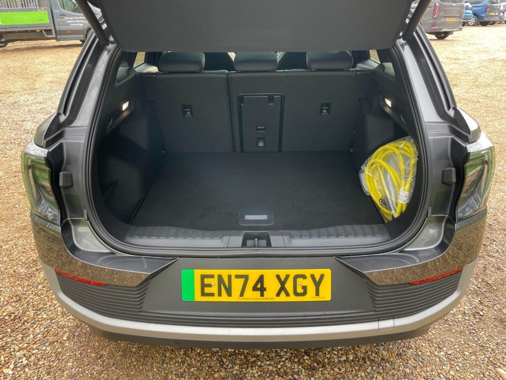 Used Ford Explorer 2025 for sale - 77878744: Photo 18