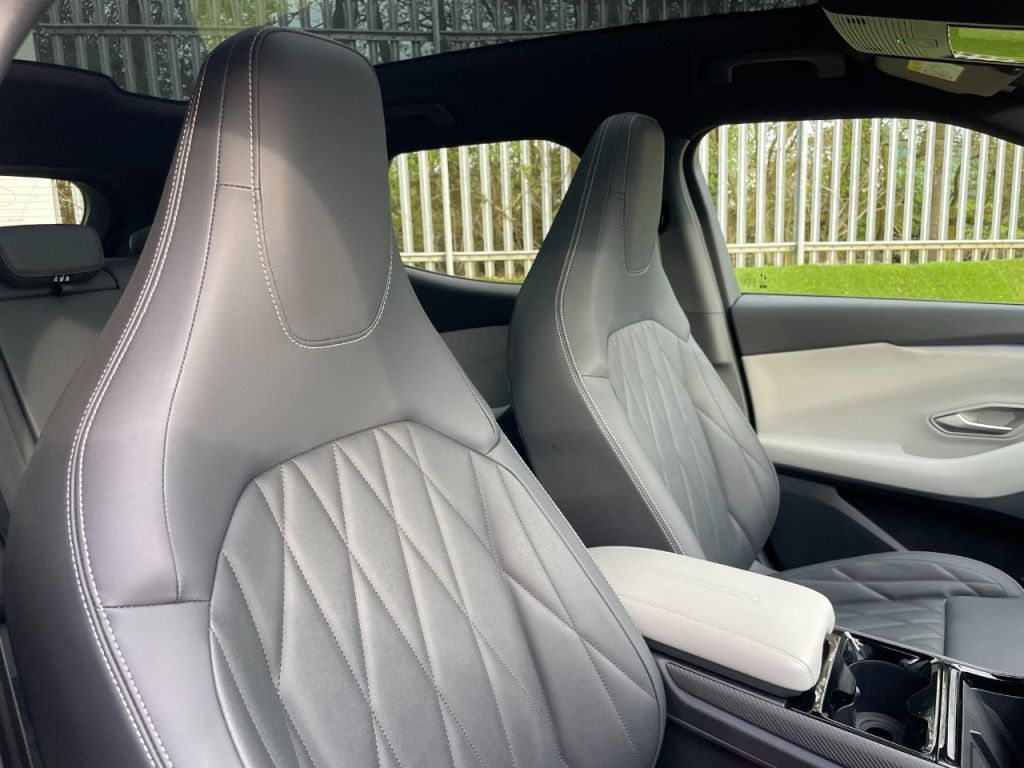 Used Ford Explorer 2025 for sale - 77878744: Photo 30