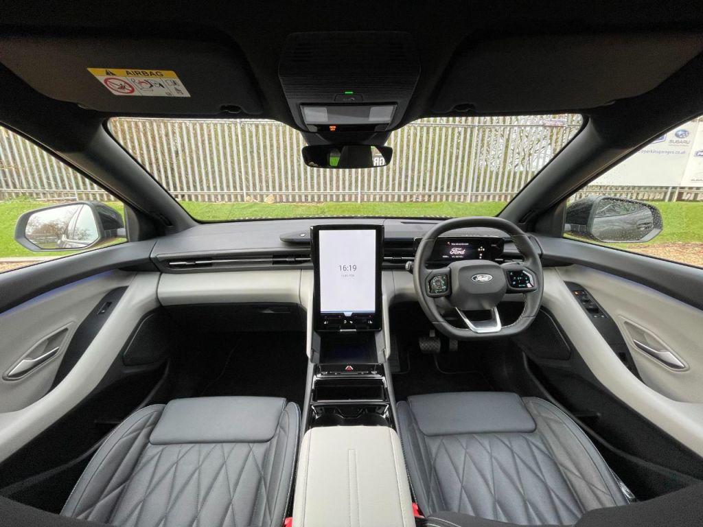 Used Ford Explorer 2025 for sale - 77878744: Photo 33