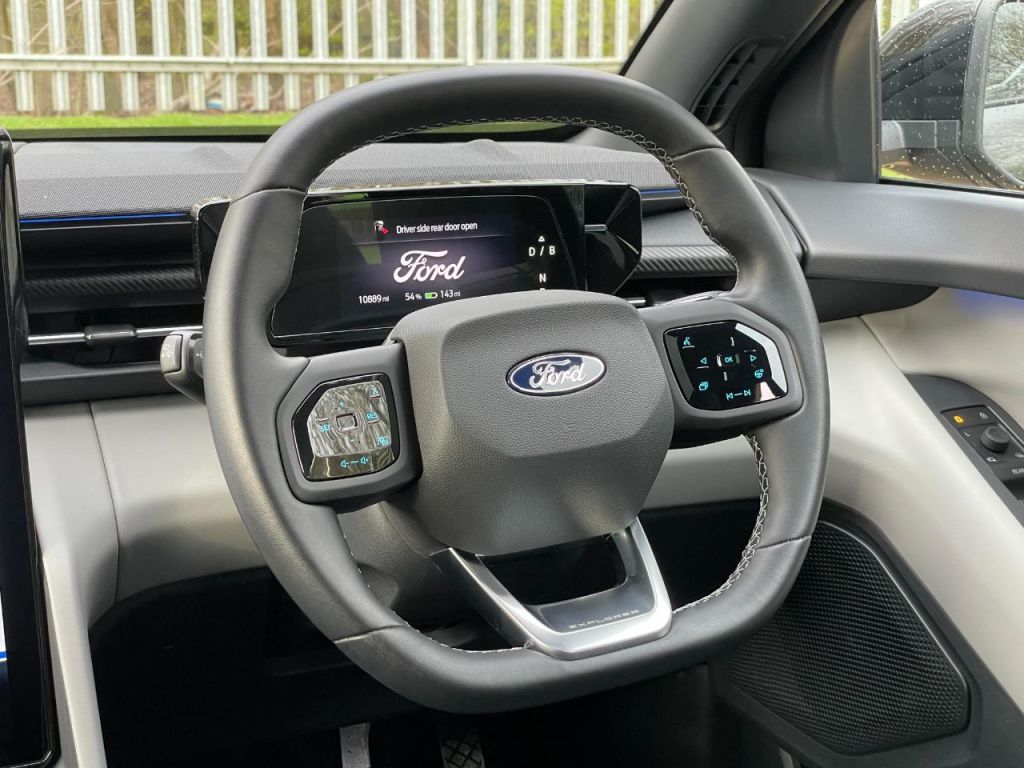 Used Ford Explorer 2025 for sale - 77878744: Photo 35