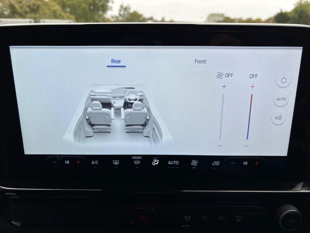 Used Ford Tourneo Custom 2024 for sale - 76576772: Photo 17