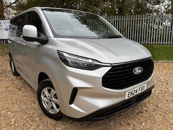 Used Ford Tourneo Custom 2024 for sale - 76576772: Photo