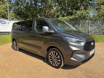 Used Ford Tourneo Custom 2025 for sale - 79538343: Photo