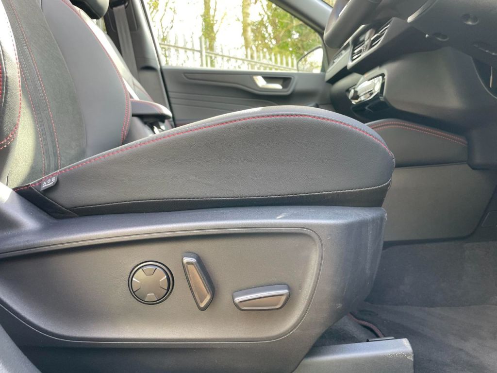 Used Ford Kuga 2025 for sale - 77836238: Photo 41