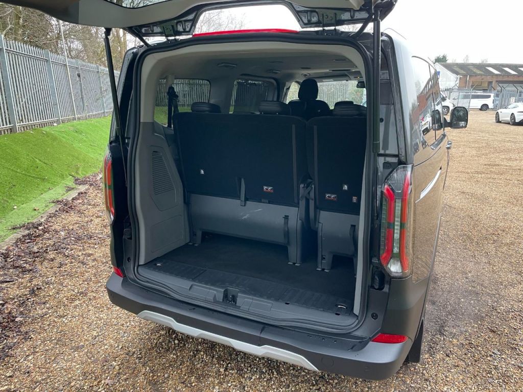 Used Ford Tourneo Custom 2025 for sale - 78095699: Photo 18