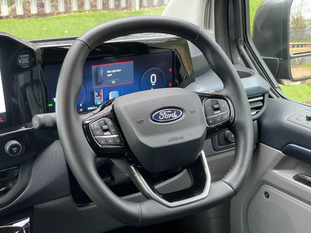 Used Ford Tourneo Custom 2025 for sale - 78095699: Photo 42