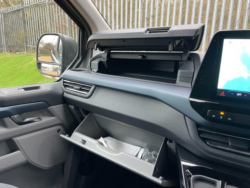 Used Ford Tourneo Custom 2025 for sale - 78095699: Photo 79