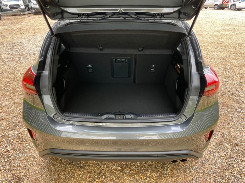 Used Ford Focus 2024 for sale - 76576776: Photo 17